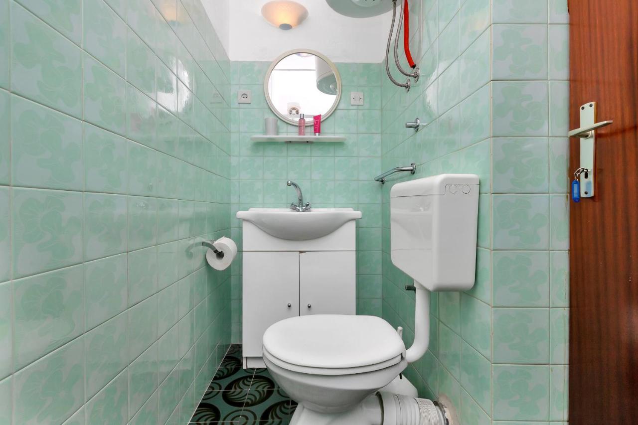 Apartments Bole Makarska Bagian luar foto