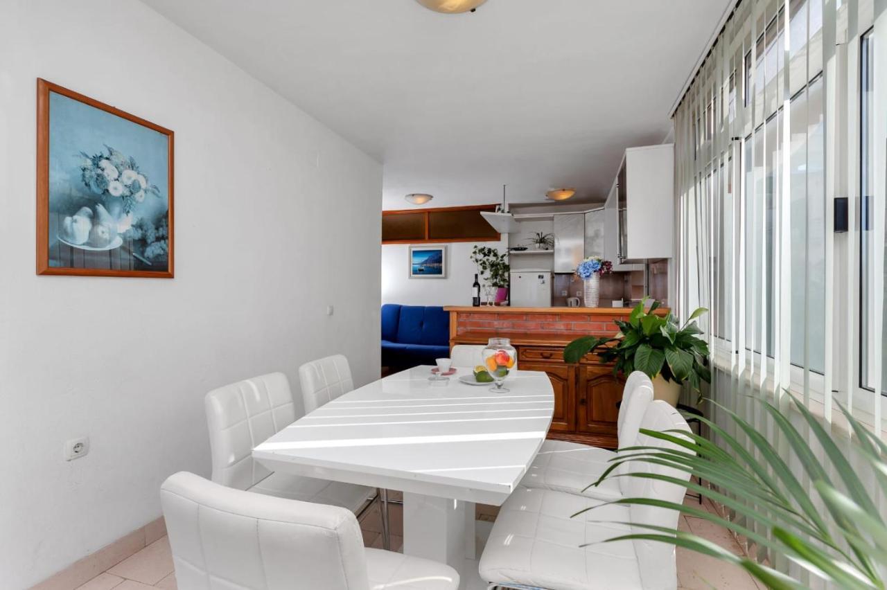 Apartments Bole Makarska Bagian luar foto